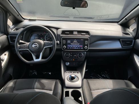 Used 2023 Nissan Leaf S FWD image 17