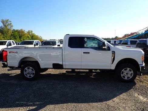 New 2026 Ford F350 XLT w/ FX4 Off-Road Package AWD/4WD image 7
