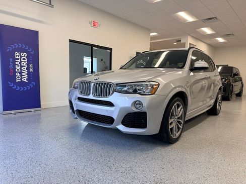 Used 2017 BMW X3 sDrive28i RWD image 3