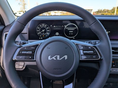 New 2026 Kia Seltos EX image 28