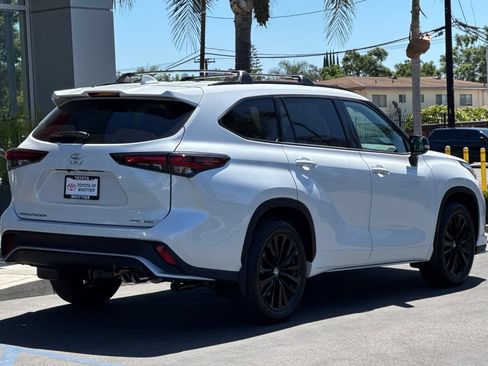 Certified 2026 Toyota Highlander XSE AWD/4WD image 5