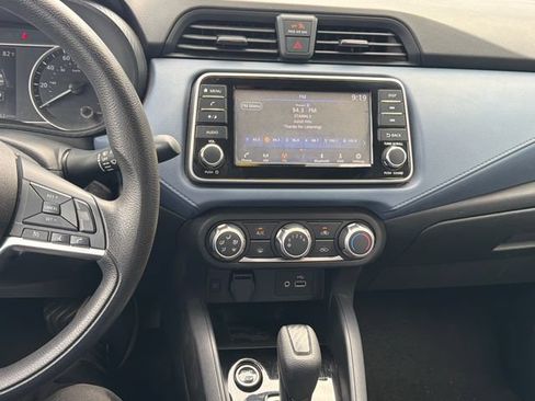 Used 2023 Nissan Versa SV FWD image 17