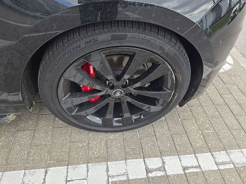 Used 2024 Land Rover Range Rover Sport Dynamic SE image 11