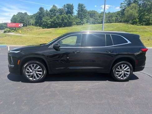 Used 2026 Buick Enclave Preferred AWD/4WD image 5