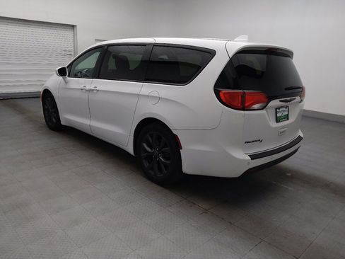 Used 2018 Chrysler Pacifica Touring Plus w/ S Appearance Package FWD image 3