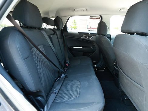 Used 2023 Kia Sportage LX AWD/4WD image 28