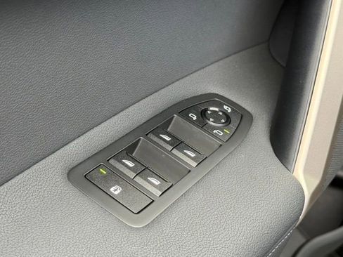 Used 2026 BMW iX xDrive45 image 19