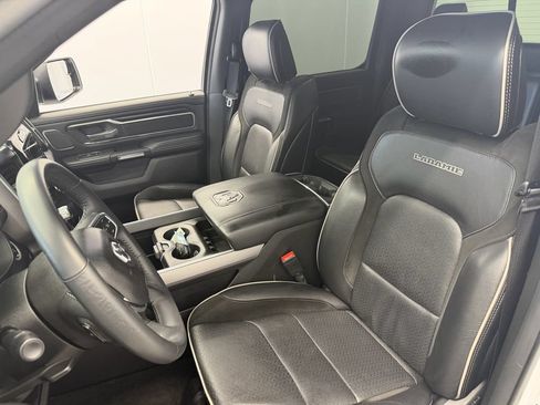 Used 2023 RAM 1500 Laramie AWD/4WD image 24