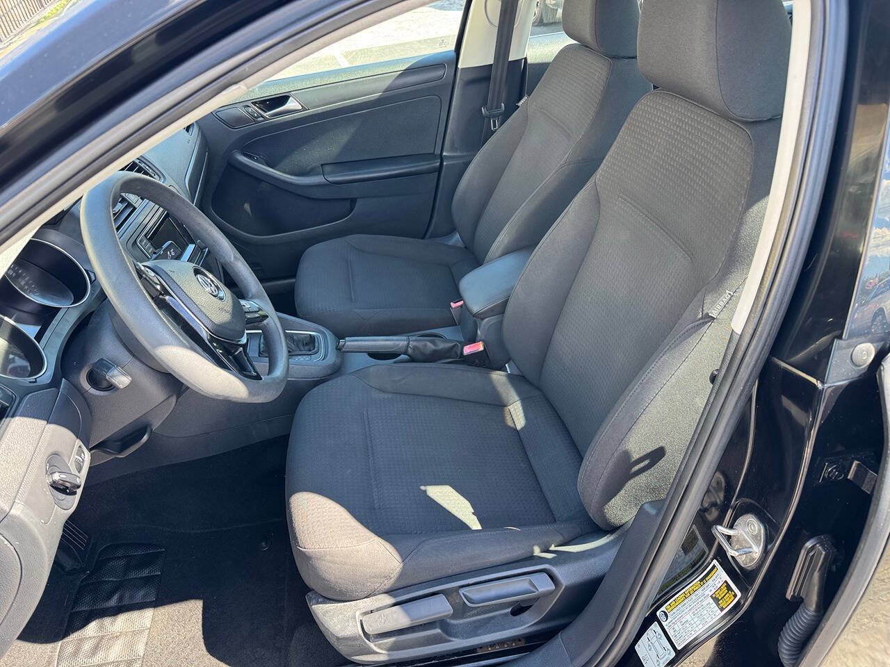 Used 2016 Volkswagen Jetta S FWD image 12