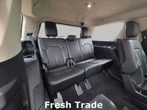 Used 2020 Ford Expedition Platinum image 8