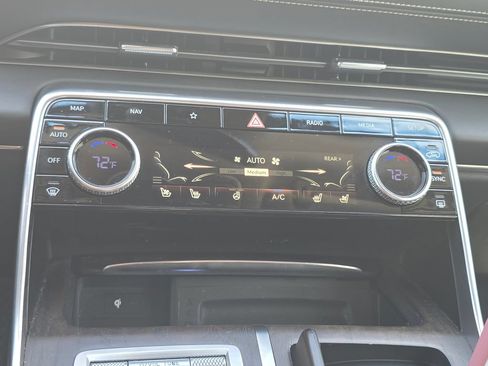 Used 2021 Genesis GV80 3.5T AWD/4WD image 33