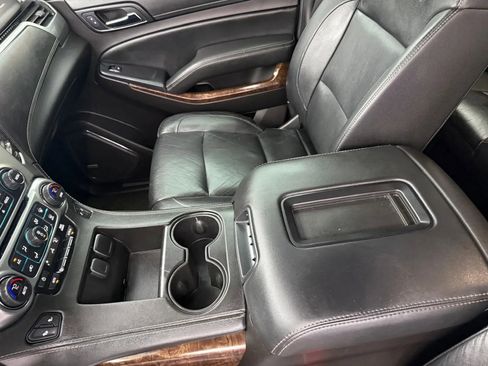 Used 2017 Chevrolet Tahoe LT AWD/4WD image 13