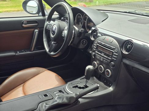 Used 2015 MAZDA MX-5 Miata Grand Touring w/ Premium Package RWD image 15