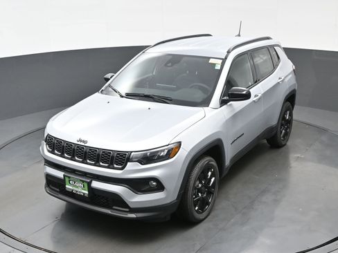 New 2026 Jeep Compass Latitude AWD/4WD image 21