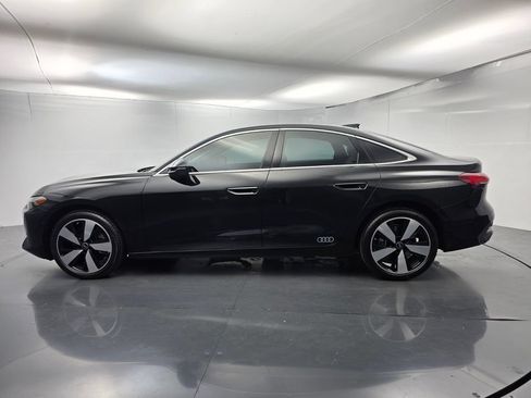 Used 2025 Audi A5 2.0T Premium Plus w/ Premium Plus AWD/4WD image 7