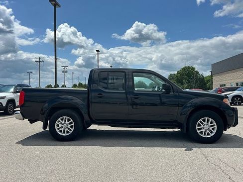 Used 2018 Nissan Frontier SV AWD/4WD image 11