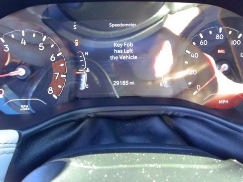 Used 2023 Jeep Compass Limited w/ Sun and Sound Group AWD/4WD image 9