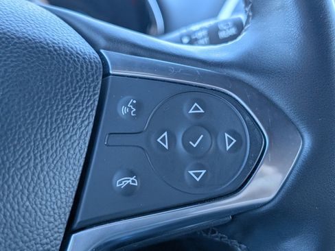 Used 2023 Chevrolet Traverse RS image 17