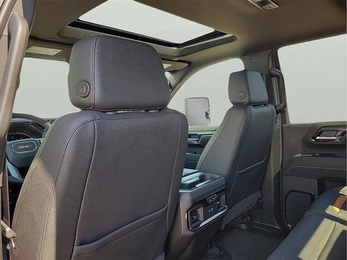 New 2026 GMC Sierra 2500 AT4 w/ AT4 Premium Plus Package image 12