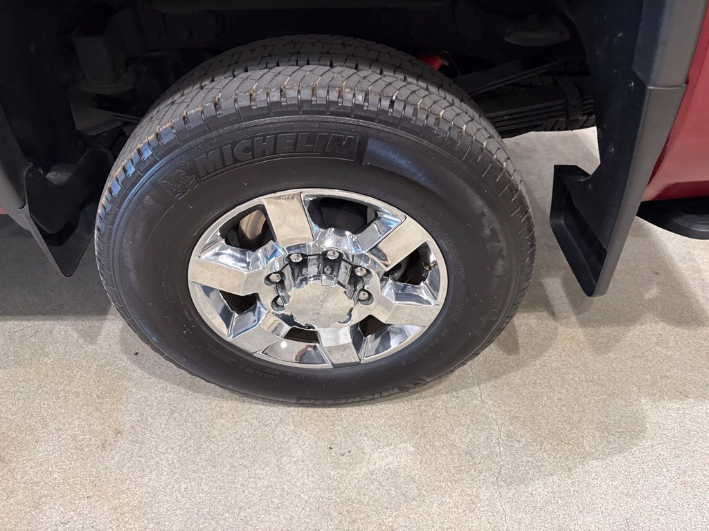 Used 2019 GMC Sierra 3500 Denali w/ Duramax Plus Package AWD/4WD image 10