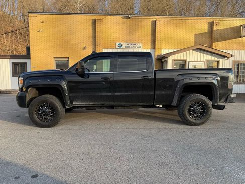 Used 2015 GMC Sierra 2500 SLE image 2