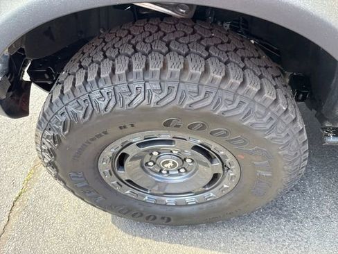 Used 2025 Ford Bronco Badlands AWD/4WD image 15