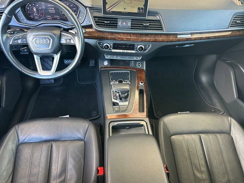 Used 2018 Audi Q5 2.0T Premium Plus w/ Premium Plus Package AWD/4WD image 10
