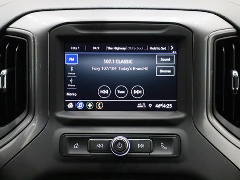 Used 2023 Chevrolet Silverado 2500 Custom w/ Custom Value Package image 20