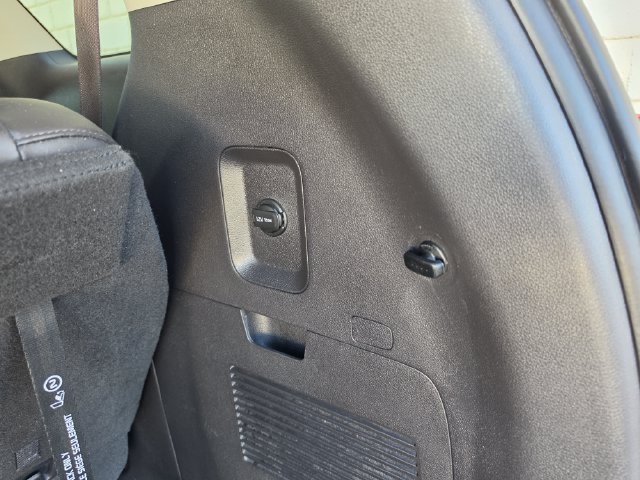 Used 2022 Kia Carnival LX FWD image 58