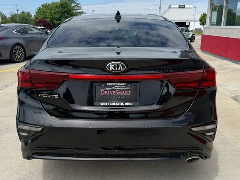 Used 2019 Kia Forte LXS FWD image 7