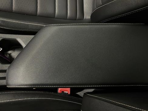 Used 2024 Volkswagen Jetta SE w/ Panoramic Sunroof Package image 20