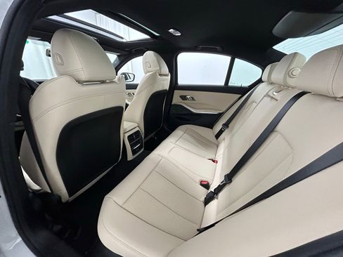 Used 2026 BMW 330i xDrive Sedan w/ Premium Package image 35