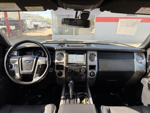 Used 2016 Ford Expedition Limited w/ Equipment Group 301A RWD image 18