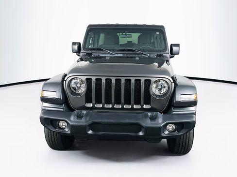 Used 2021 Jeep Wrangler Sport S image 2