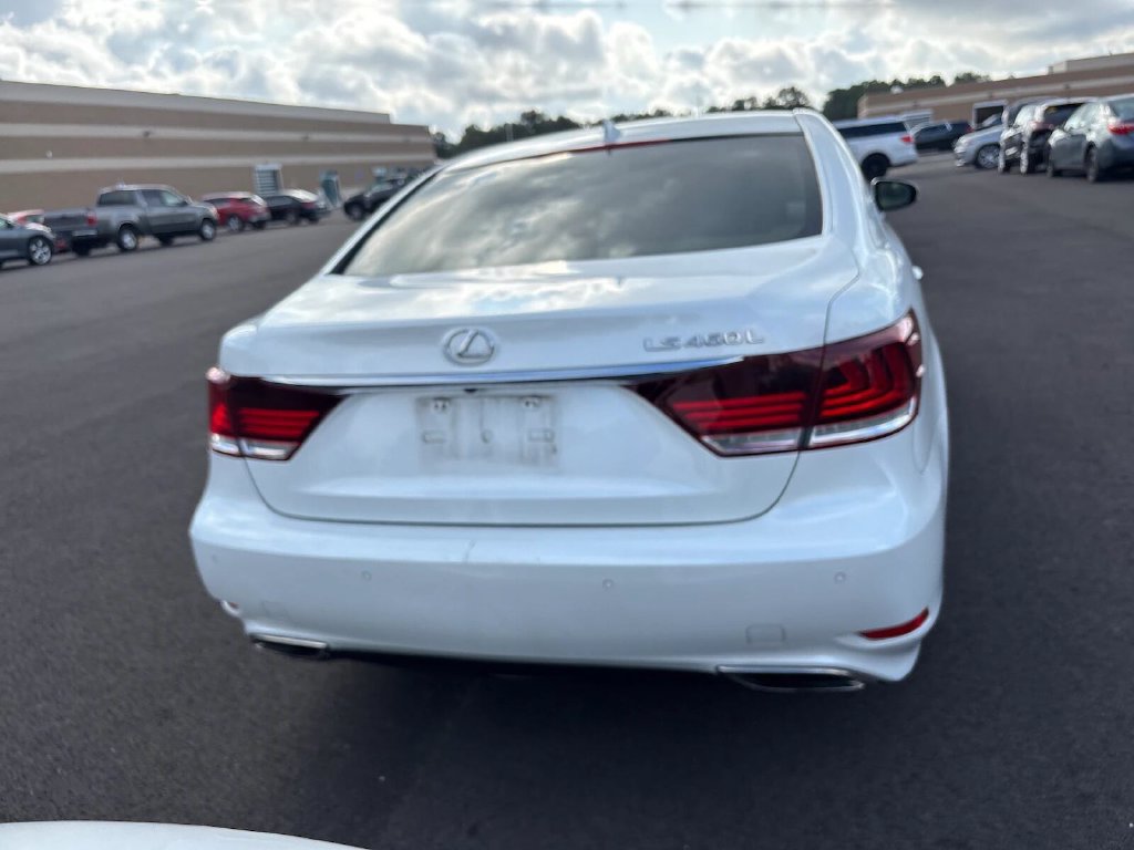 Used 2015 Lexus LS 460 L RWD image 5