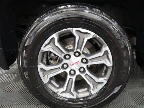 Used 2019 GMC Sierra 1500 SLE w/ SLE Value Package AWD/4WD image 79