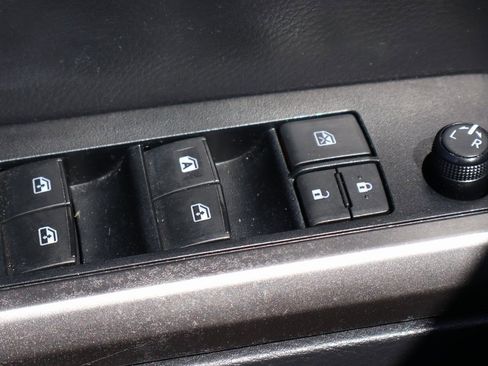 Used 2022 Toyota Tacoma SR5 image 15