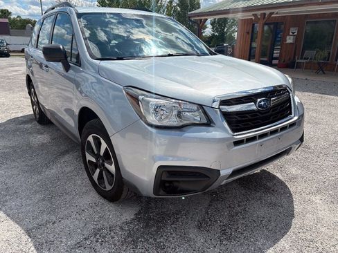 Used 2017 Subaru Forester 2.5i w/ Alloy Wheel Package AWD/4WD image 7