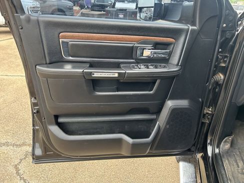 Used 2017 RAM 2500 Laramie w/ Off Road Package AWD/4WD image 8