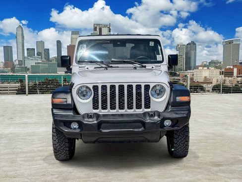 Used 2024 Jeep Wrangler Unlimited Sport AWD/4WD image 2