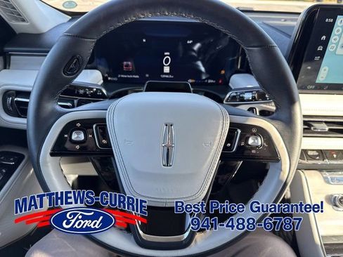 Used 2025 Lincoln Aviator Reserve w/ Equipment Group 201A AWD/4WD image 17