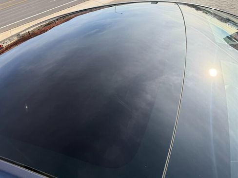 Used 2020 Tesla Model Y Long Range image 37