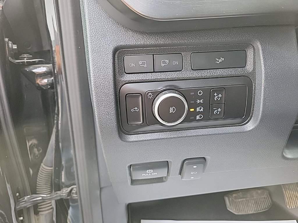 Used 2023 Ford F250 Lariat AWD/4WD image 11