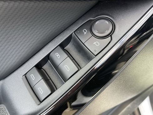 New 2026 Chevrolet Equinox LT w/ LPO, Floor Liner Package image 13