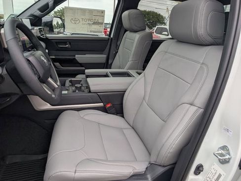 New 2026 Toyota Tundra Limited AWD/4WD image 18