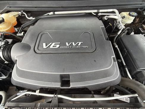 Used 2016 Chevrolet Colorado LT w/ LT Convenience Package image 24