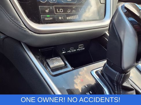 Used 2023 Subaru Outback Premium AWD/4WD image 12