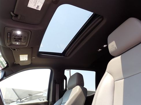 Used 2019 GMC Sierra 1500 SLT w/ SLT Premium Plus Package AWD/4WD image 14