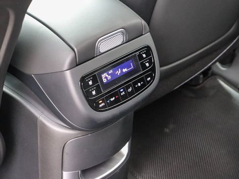 New 2026 Hyundai Ioniq 9 Limited image 21