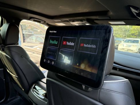 Used 2023 Cadillac Escalade Sport AWD/4WD image 15